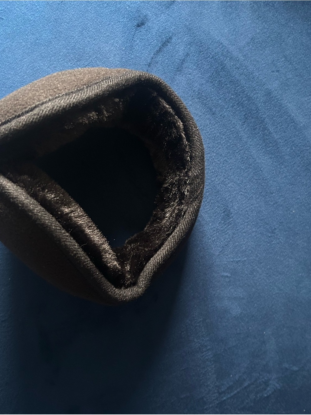 Men's Black Faux-Fur Lined Beanie Hat